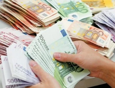 Εφάπαξ επίδομα της τάξης των 1000 ευρώ για ανέργους – Ποιοι το δικαιούνται και πώς το εισπράττουν